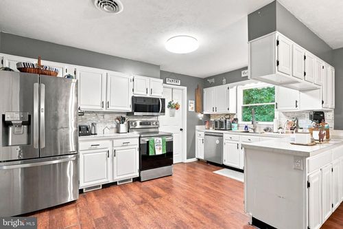 123 Blakes Way, HIGH VIEW, WV, 26808-9482 | Card Image