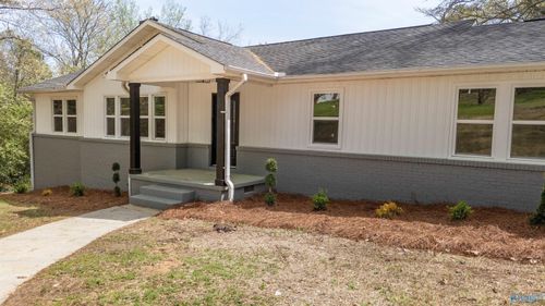 2017 Scenic Dr, Gadsden, AL, 35904-3262 | Card Image