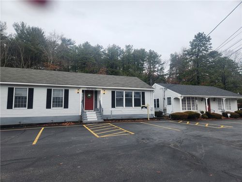 1025 Tiogue Ave, Coventry, RI, 02816-6100 | Card Image