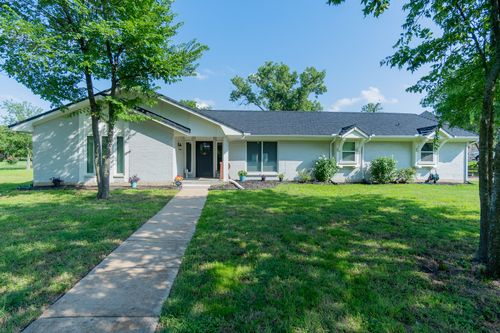 201 Roaring Springs Dr, Joshua, TX, 76058-3421 | Card Image