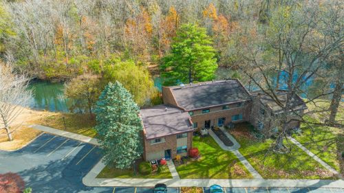 1568 Wildflower Way, South Bend, IN, 46617-1036 | Card Image