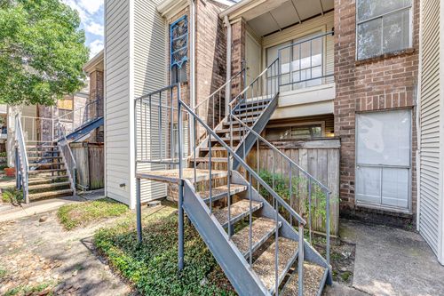apt-80-3900 Woodchase Dr, Houston, TX, 77042-5826 | Card Image