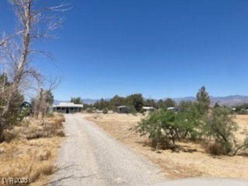1800 Las Casitas St, Pahrump, NV, 89048-7608 | Card Image