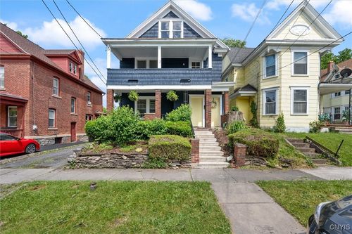 2-1030 Oak St, Syracuse, NY, 13203-1250 | Card Image
