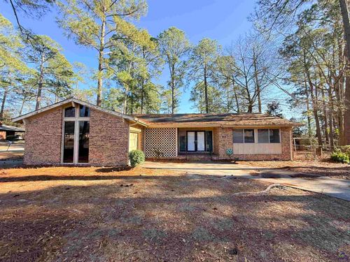 3147 Wedgewood Dr, Macon, GA, 31211-2661 | Card Image