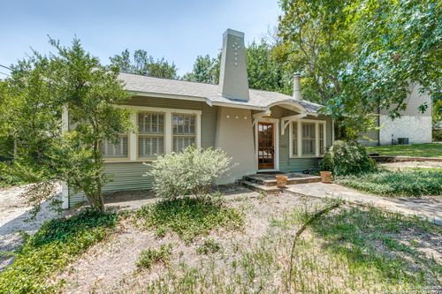 110 Eaton St, Alamo Heights, TX, 78209-5314 | Card Image