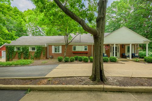 20735 Wolf Rd, Mokena, IL, 60448-8927 | Card Image