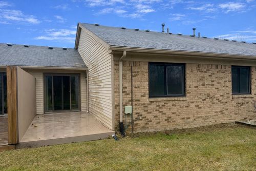 32806 Harmon Court, Roseville, MI, 48066 | Card Image