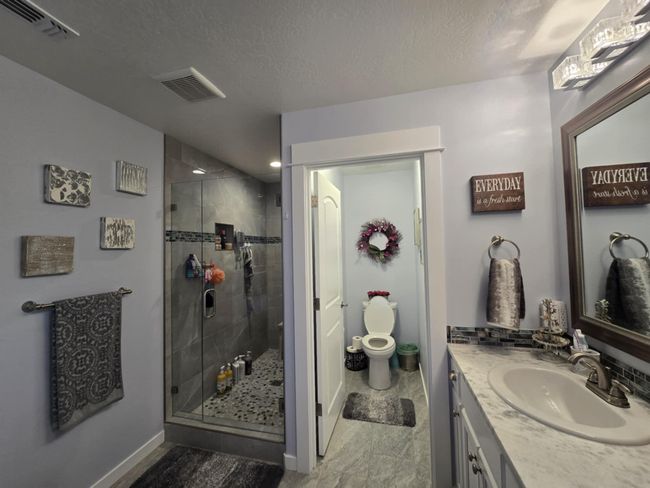 260 Primary bathroom | Image 13
