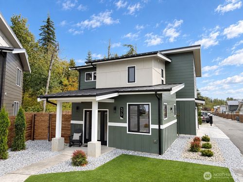 570 Creston Ct, Bellingham, WA, 98226-4268 | Card Image