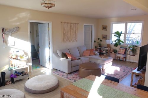 557 Pleasant Plains Rd, Millington, NJ, 07946-2004 | Card Image