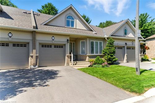 6-40 Wesleyan Crt, Ancaster, ON, L9G5C7 | Card Image