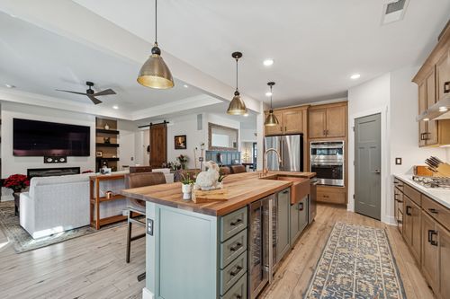 303 Persimmon Way, Lebanon, TN, 37087-5376 | Card Image