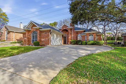 3103 Sandcastle Trl, Arlington, TX, 76012-2150 | Card Image