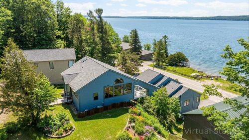 3142 Crystal Drive, Lake Township, MI, 49612 | Card Image