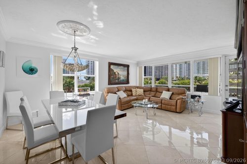 309-3300 Ne 36th St, Fort Lauderdale, FL, 33308-6724 | Card Image