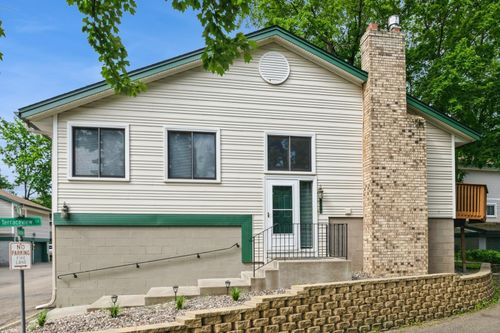 2657 Shenandoah Ln N, Plymouth, MN, 55447-1987 | Card Image