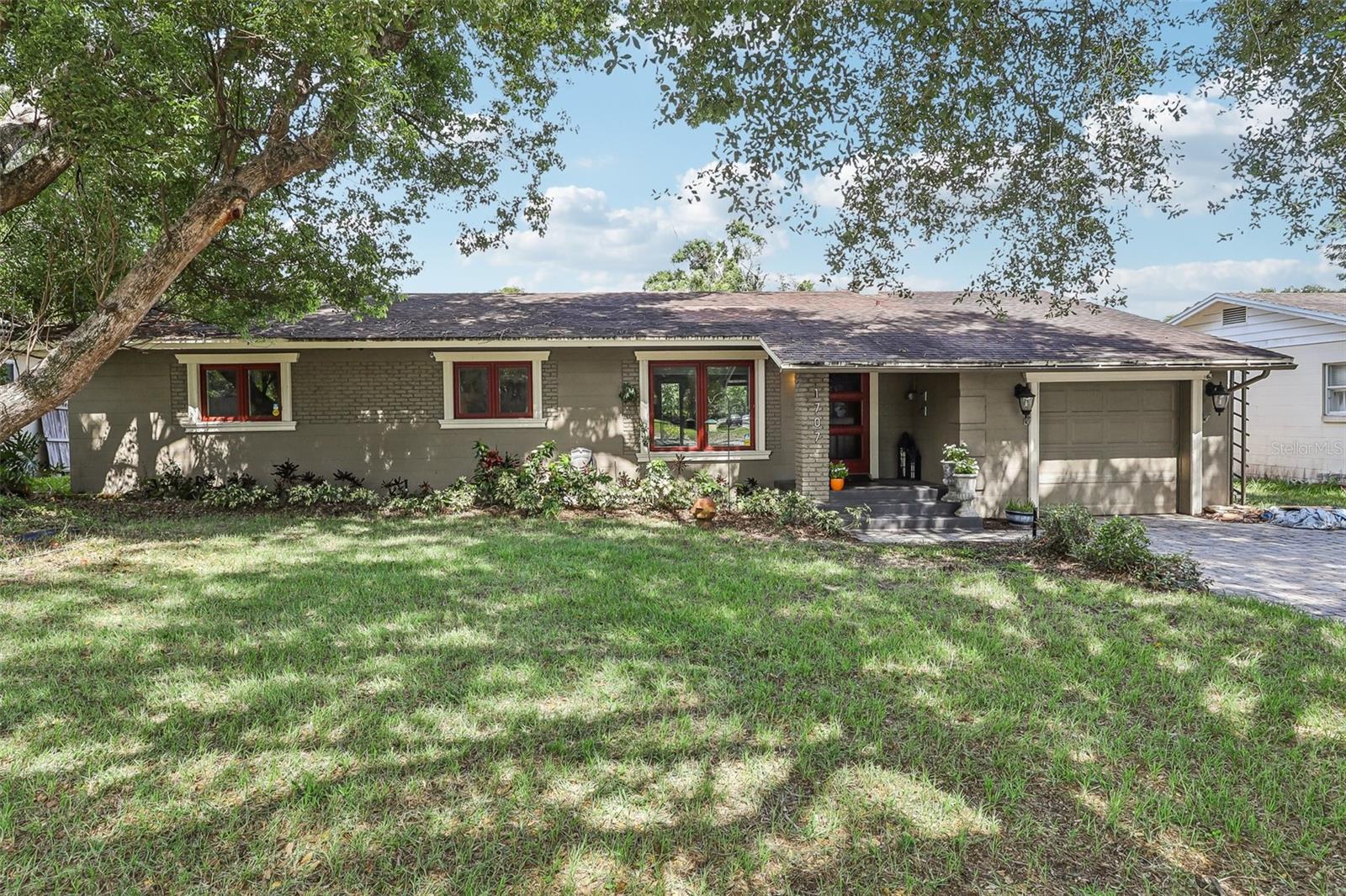 Oriole Ave, Orlando, FL 32803