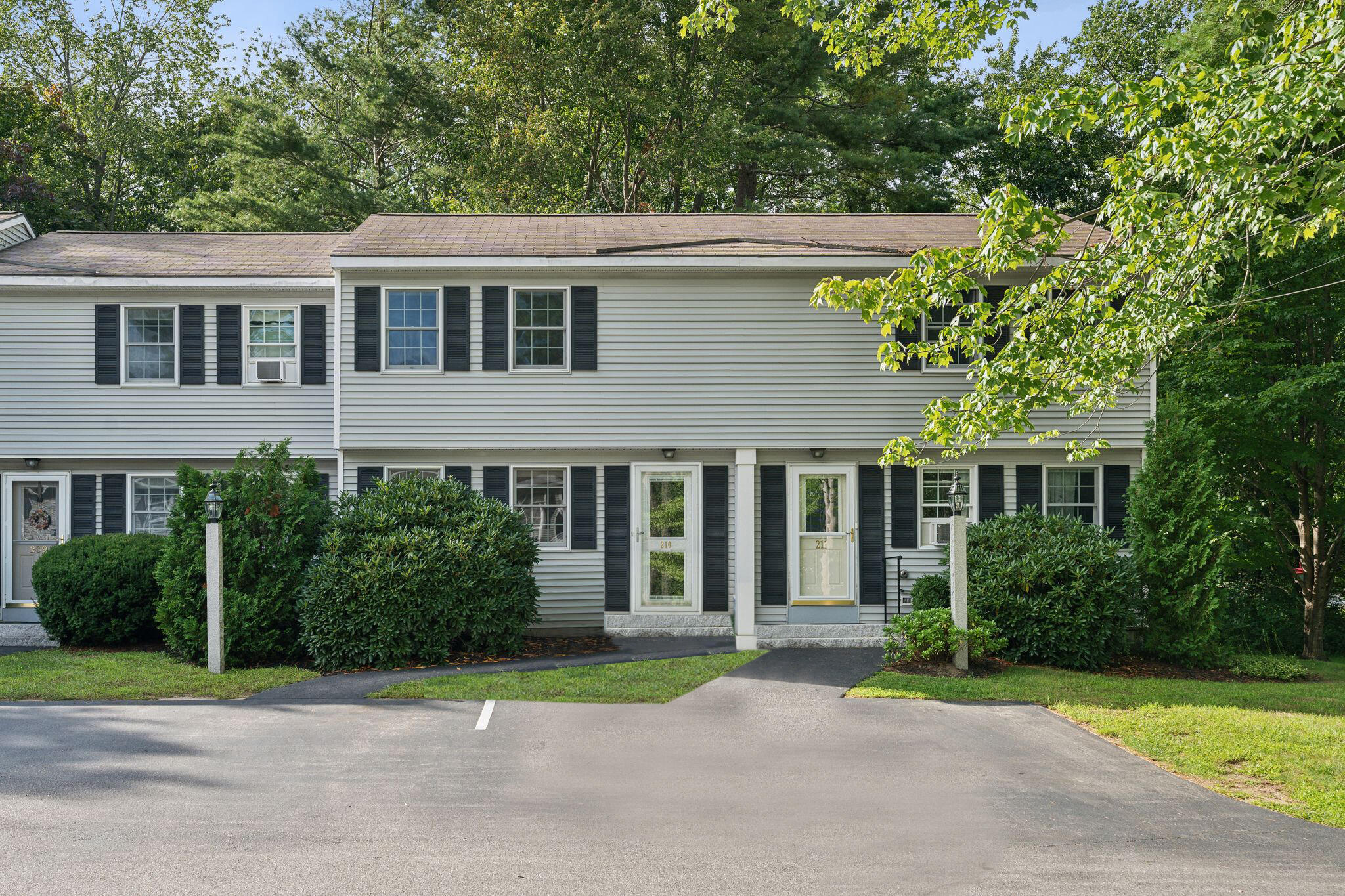 Foxcroft Cir, Scarborough, ME 04074