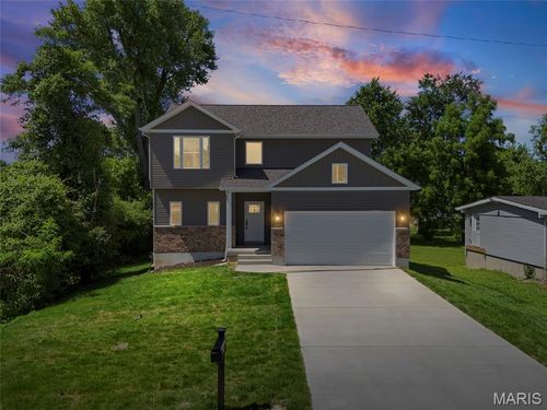 300 Vest Ave, Valley Park, MO, 63088-1732 | Card Image
