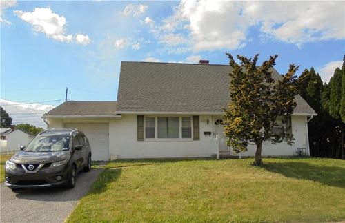 3010 Birch St S, Whitehall, PA, 18052-3451 | Card Image