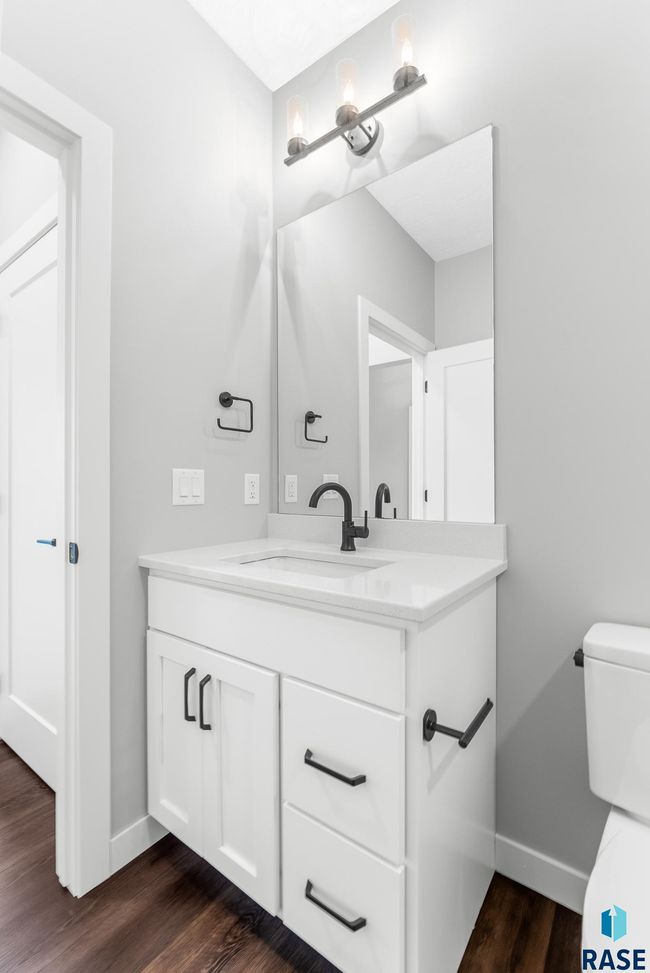 513 N Wildcat Dr, Townhouse with 3 bedrooms, 3 bathrooms and null parking in Sioux Falls SD | Image 41