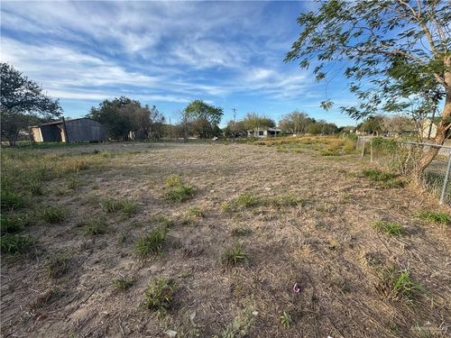 LT 2 W Maupin St, Falfurrias, TX, 78355 | Card Image