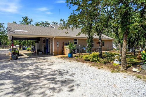 211 Spring Valley Rd, Paradise, TX, 76073-4639 | Card Image
