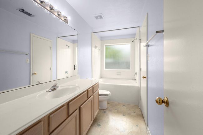 Primary bath | Image 16