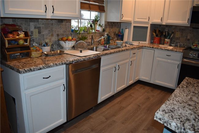2024 Lexington Dr, House other with 4 bedrooms, 3 bathrooms and 2 parking in Connellsville PA | Image 8