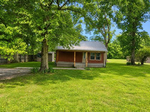 502 E Monroe St, Tullahoma, TN, 37388-3936 | Card Image