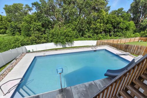 5508 N 182nd St, Elkhorn, NE, 68022-4336 | Card Image