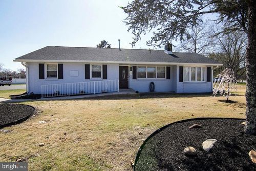 1 Myers Ave, BERLIN, NJ, 08009-9759 | Card Image
