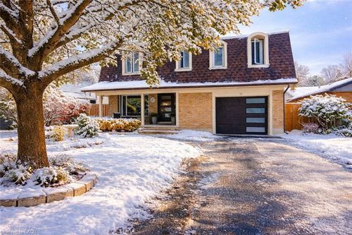 47 Manor Dr, Kitchener, ON, N2A2T9 | Card Image