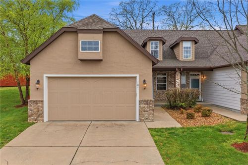 1-101 Residence Ln, Branson, MO, 65616-4088 | Card Image