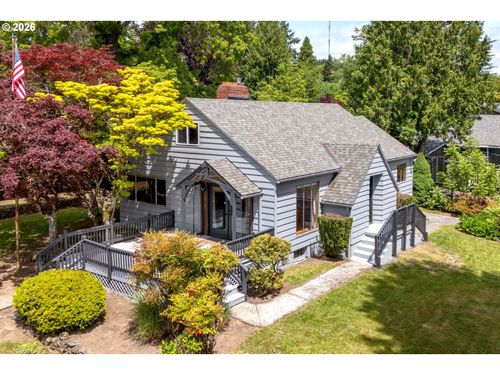 6810 Sw Canyon Crest Dr, Portland, OR, 97225 | Card Image