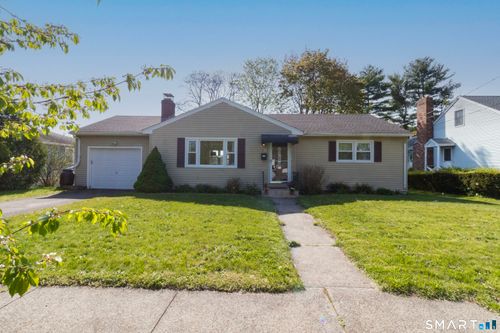 30 Hopkins Dr, New Haven, CT, 06512-3102 | Card Image