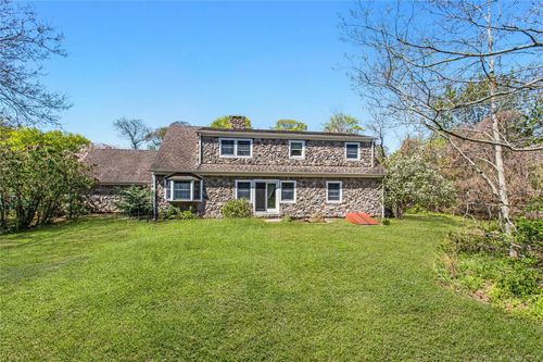 1500 Marys Rd, Mattituck, NY, 11952-1649 | Card Image