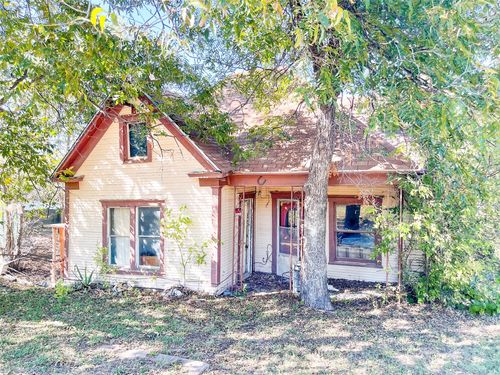 306 W 3rd St, Cisco, TX, 76437-2706 | Card Image