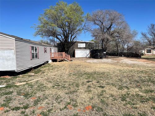 4209 W Country Club Blvd, Elk City, OK, 73644-4462 | Card Image