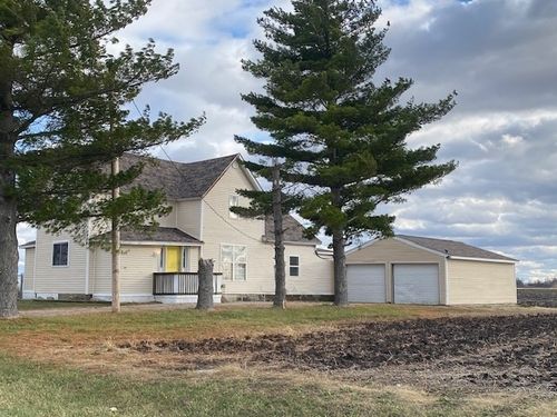 18428 E County Road 1500n, Charleston, IL, 61920-8462 | Card Image