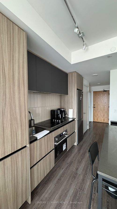 1012-7950 Bathurst Street, Vaughan, ON, L4J0L4 | Card Image