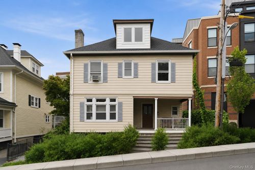 8 Windle Park, Tarrytown, NY, 10591-3972 | Card Image