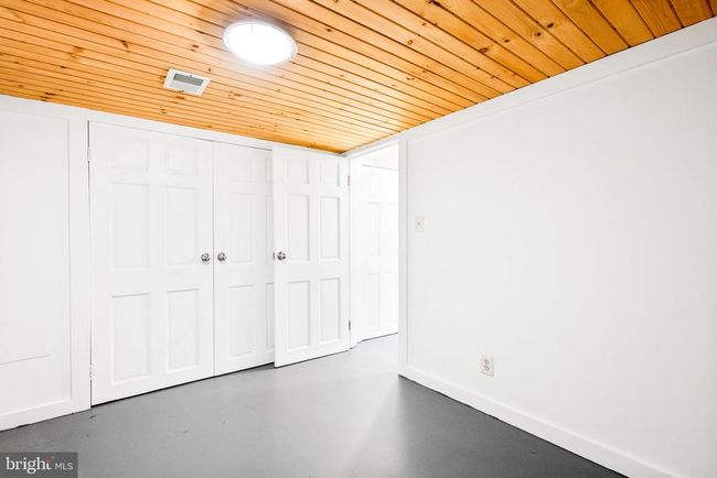 319 Hume Ave, Home with 2 bedrooms, 2 bathrooms and null parking in ALEXANDRIA VA | Image 16