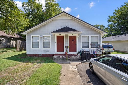 224 & 226 E J Street, Russellville, AR, 72801 | Card Image