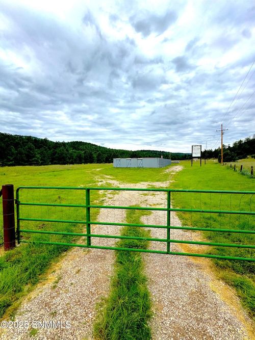 6 Sleeping Bear Ln, Mayhill, NM, 88339-9208 | Card Image