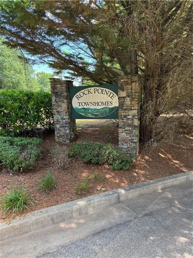 118 Pointe Cir, Townhouse with 2 bedrooms, 3 bathrooms and null parking in Dahlonega GA | Image 32