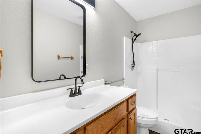 804 S Athena St, House other with 2 bedrooms, 1 bathrooms and null parking in Troup TX | Image 27