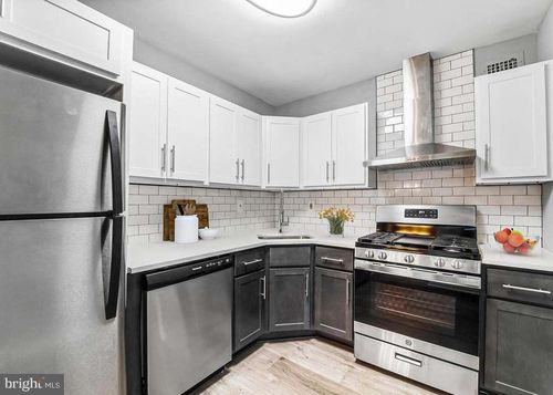 807-4977 Battery Ln, BETHESDA, MD, 20814-4923 | Card Image