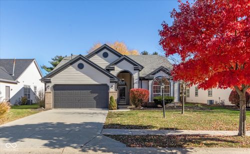 10276 Lakeland Dr, Fishers, IN, 46037-9320 | Card Image